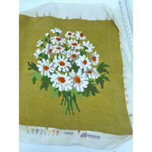 Needlepoint Daisies Bouquet Pea Green Completed For Pillow or Frame 12”x12” Vtg